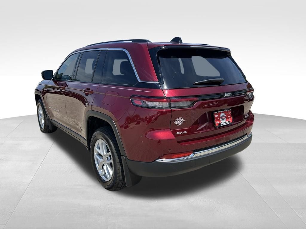 2023 Jeep Grand Cherokee Laredo 4x4