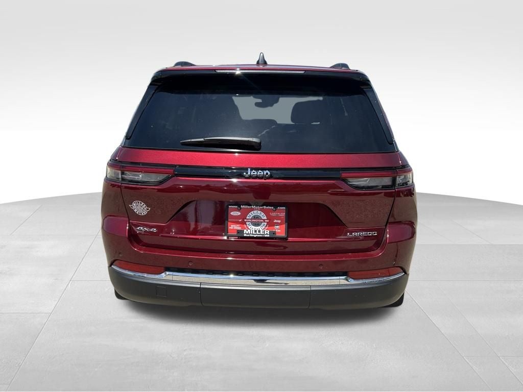 2023 Jeep Grand Cherokee Laredo 4x4