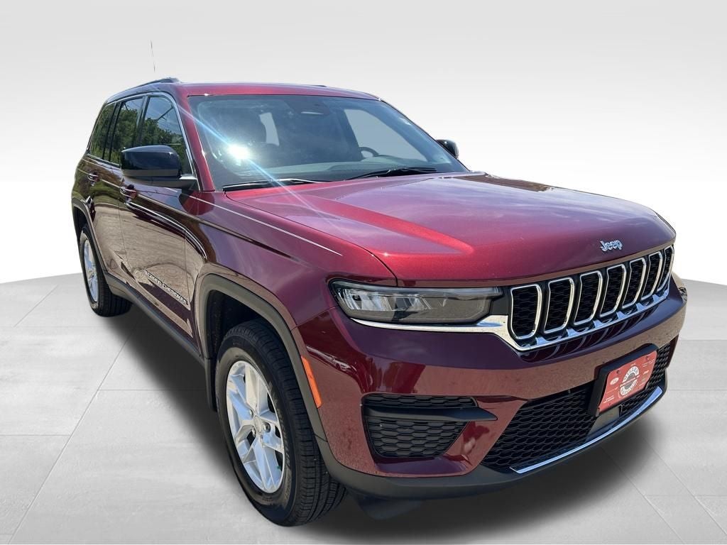 2023 Jeep Grand Cherokee Laredo 4x4