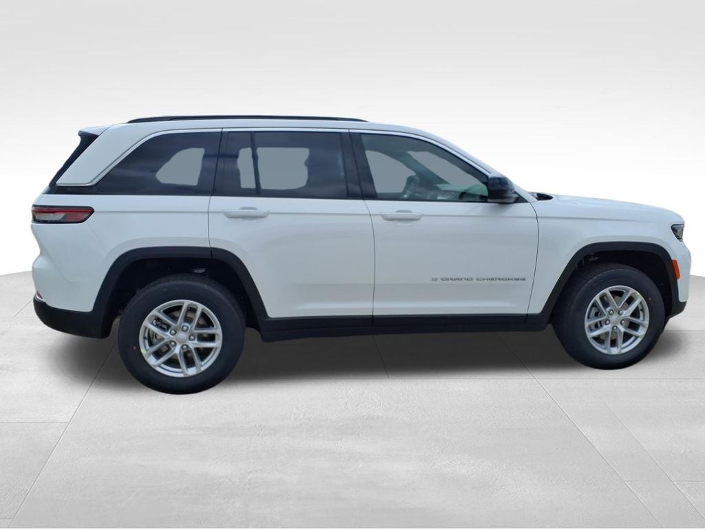 2026 Jeep Grand Cherokee GRAND CHEROKEE LAREDO 4X4