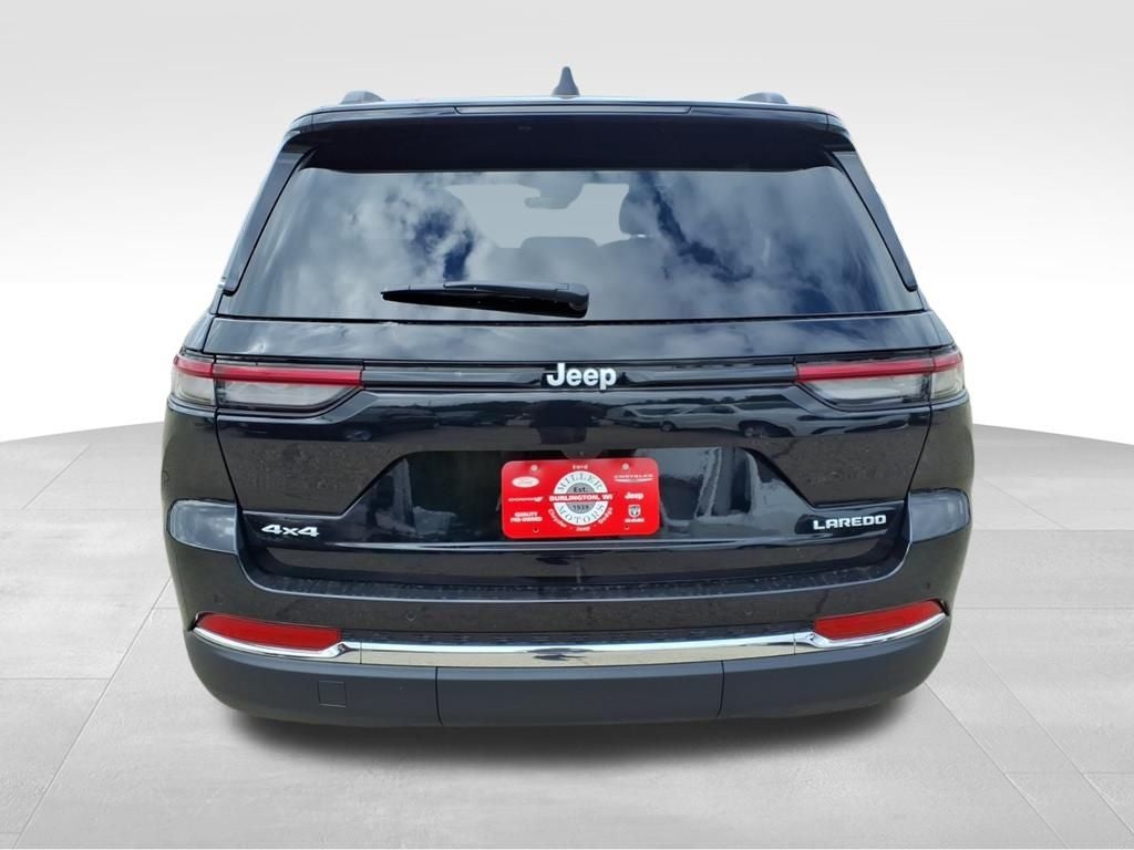 2025 Jeep Grand Cherokee GRAND CHEROKEE LAREDO X 4X4
