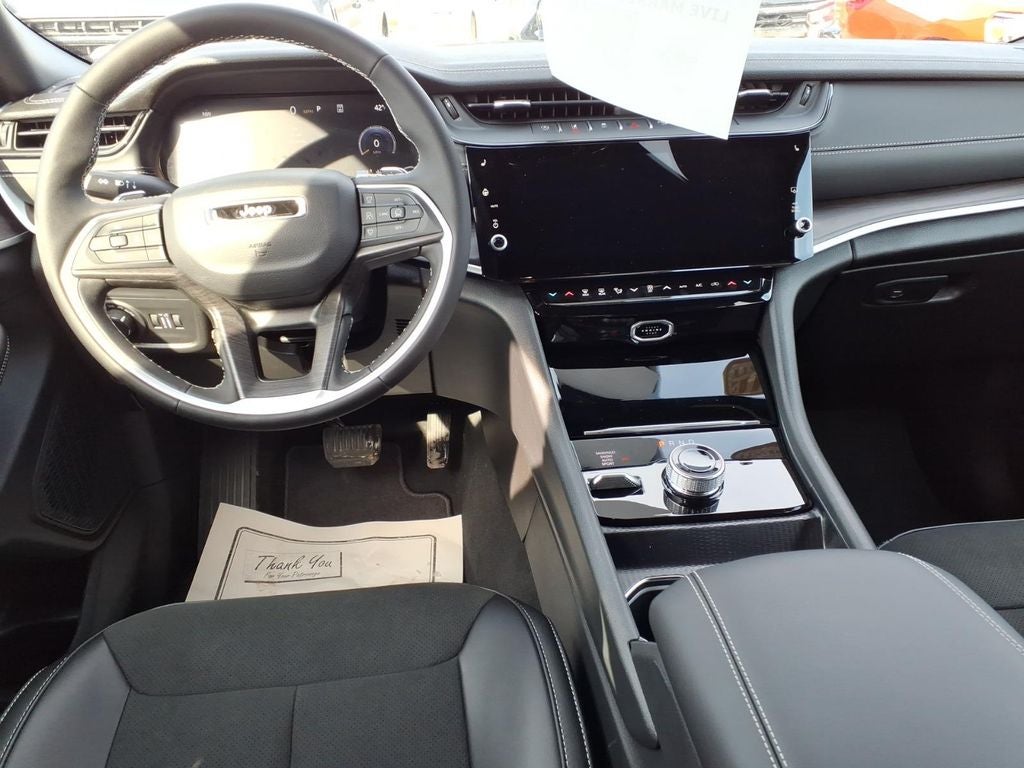 2026 Jeep Grand Cherokee GRAND CHEROKEE LAREDO ALTITUDE 4X4