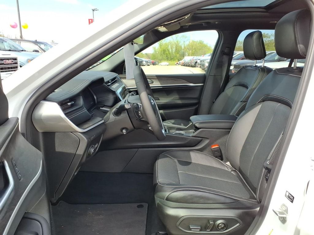 2026 Jeep Grand Cherokee GRAND CHEROKEE LIMITED RESERVE 4X4