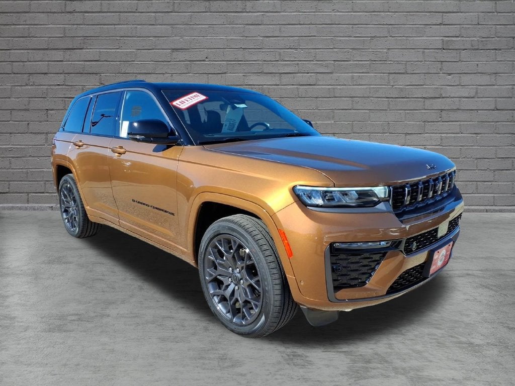 2027 Jeep Grand Cherokee GRAND CHEROKEE SUMMIT 4X4