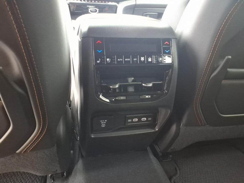 2026 Jeep Grand Cherokee GRAND CHEROKEE SUMMIT 4X4