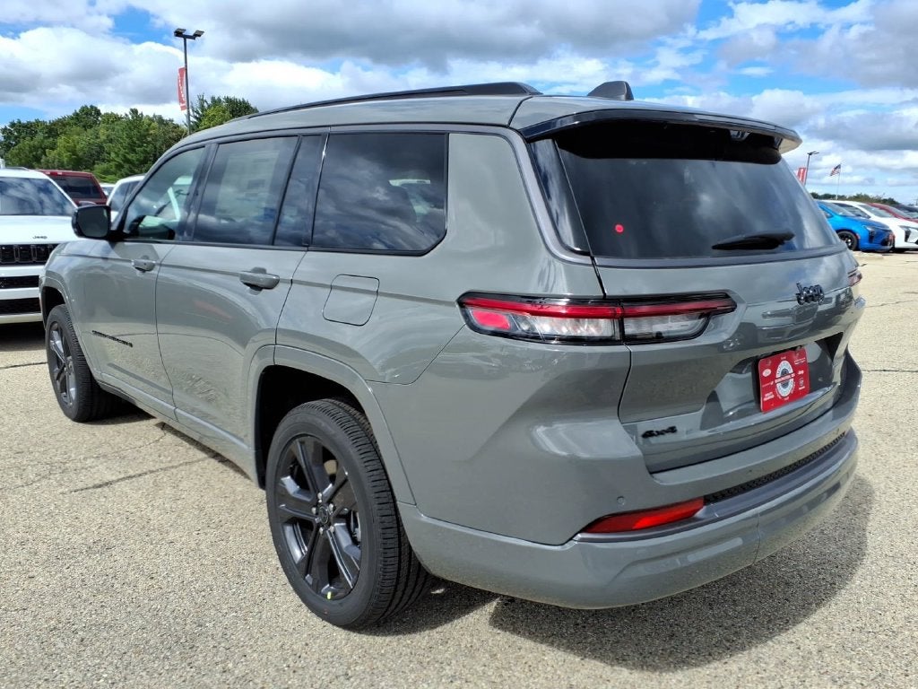 2027 Jeep Grand Cherokee GRAND CHEROKEE L LIMITED RESERVE 4X4
