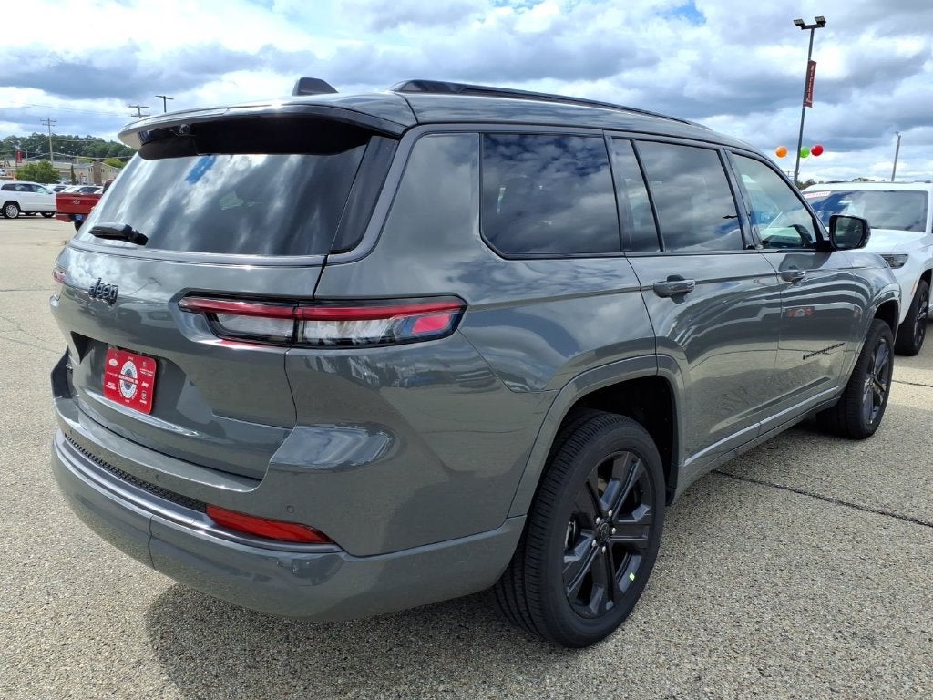 2027 Jeep Grand Cherokee GRAND CHEROKEE L LIMITED RESERVE 4X4