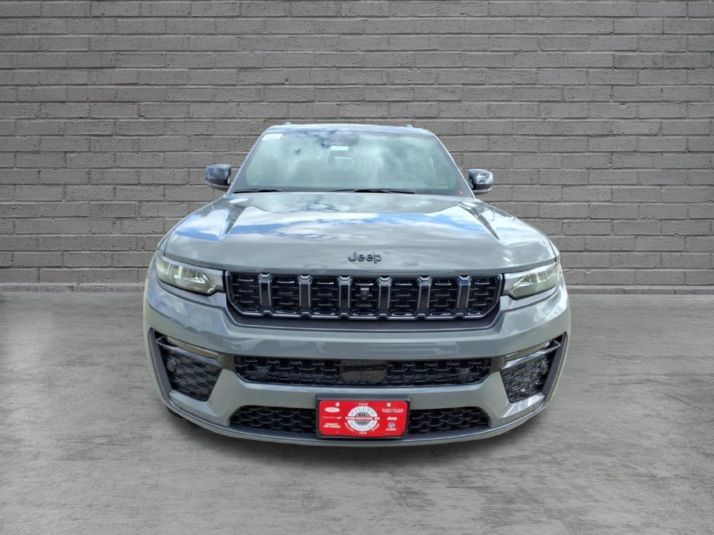 2027 Jeep Grand Cherokee GRAND CHEROKEE L LIMITED RESERVE 4X4