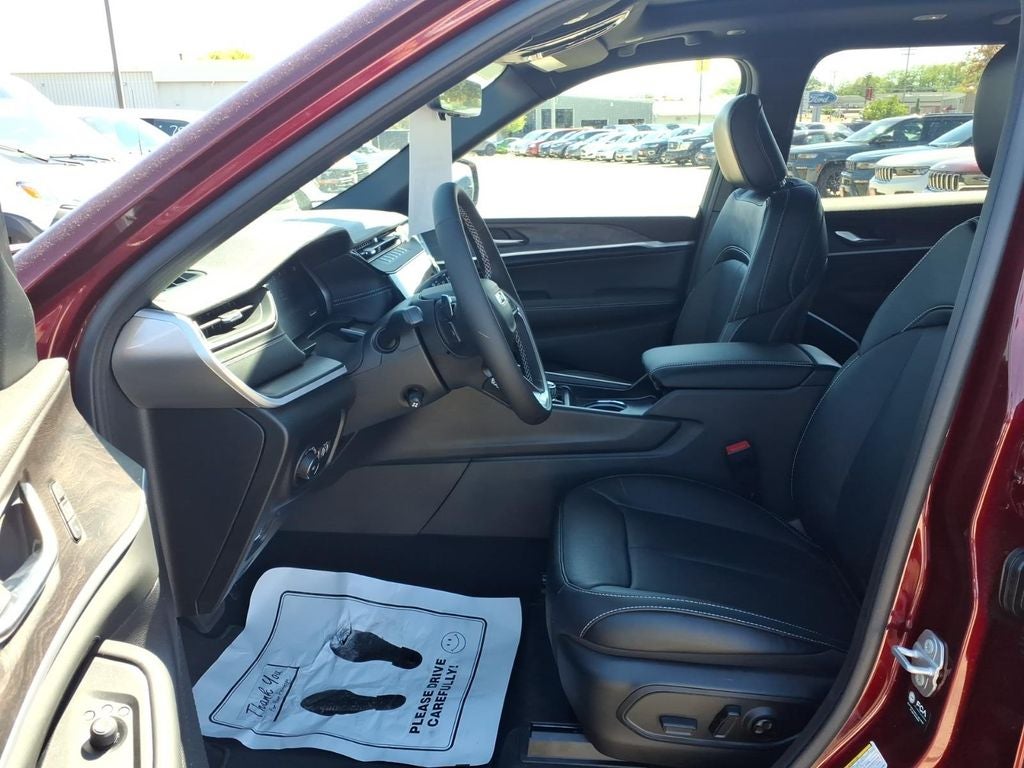 2026 Jeep Grand Cherokee GRAND CHEROKEE L LIMITED RESERVE 4X4