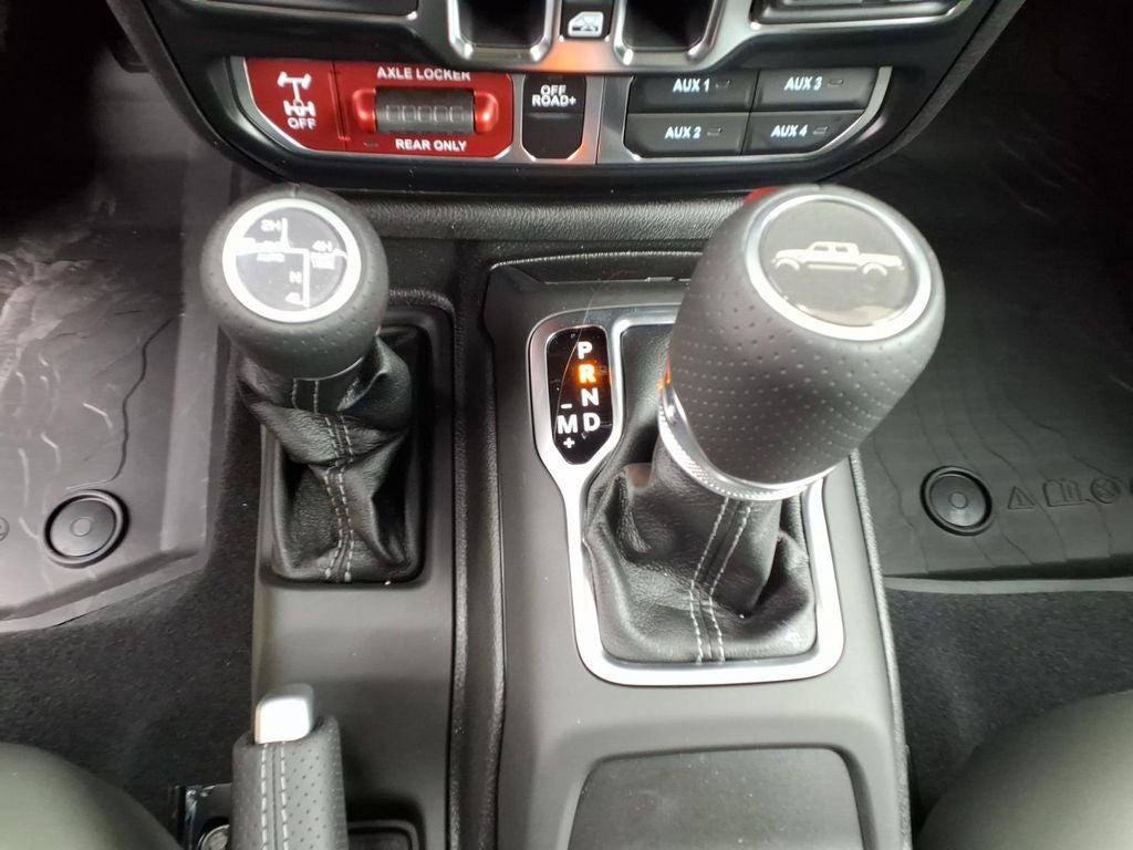 2026 Jeep Gladiator GLADIATOR MOJAVE X 4X4