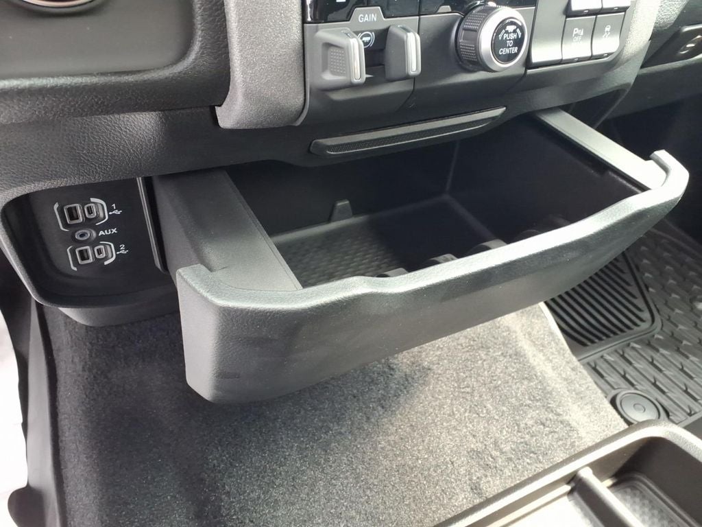 2026 RAM 1500 RAM 1500 TRADESMAN CREW CAB 4X4 5'7' BOX