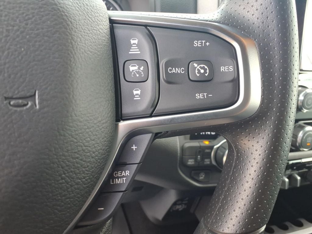 2026 RAM 1500 RAM 1500 TRADESMAN CREW CAB 4X4 5'7' BOX