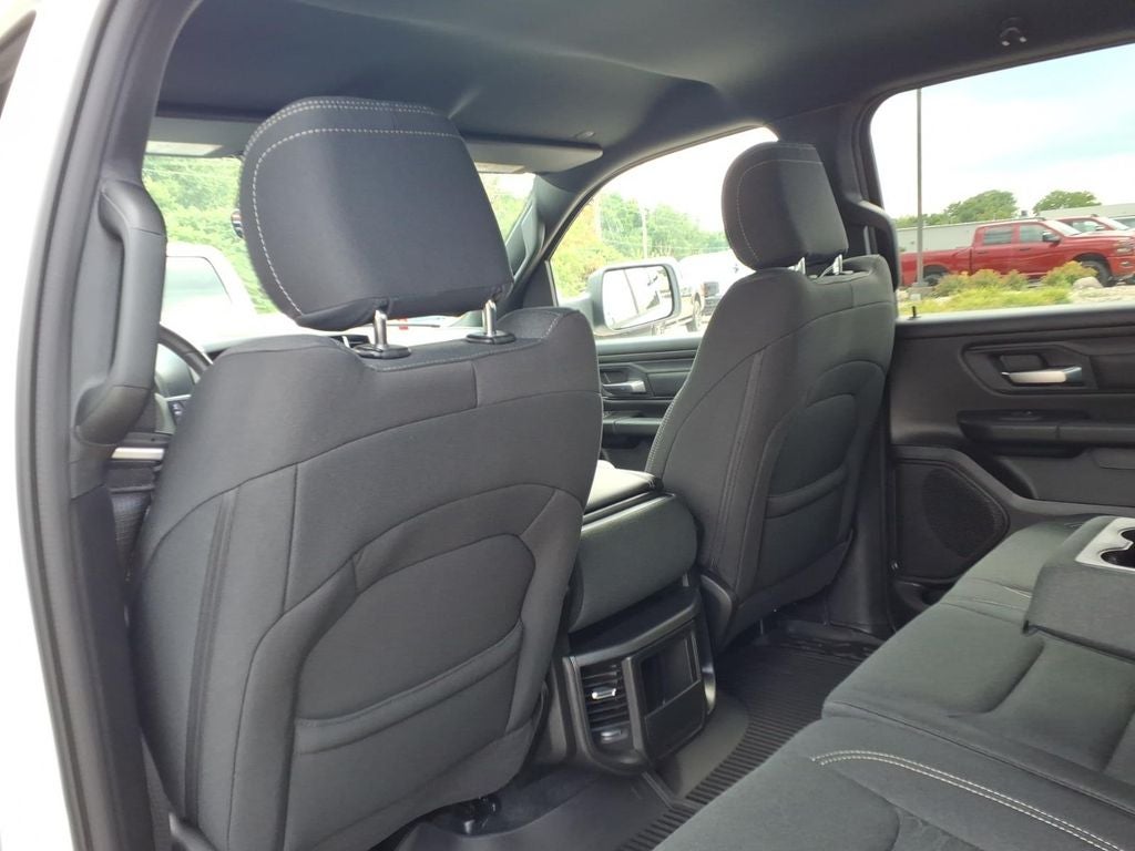 2026 RAM 1500 RAM 1500 TRADESMAN CREW CAB 4X4 5'7' BOX