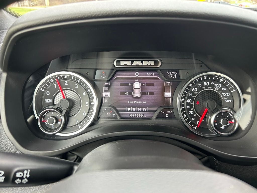 2023 RAM 1500 Big Horn Quad Cab 4x4 6'4' Box