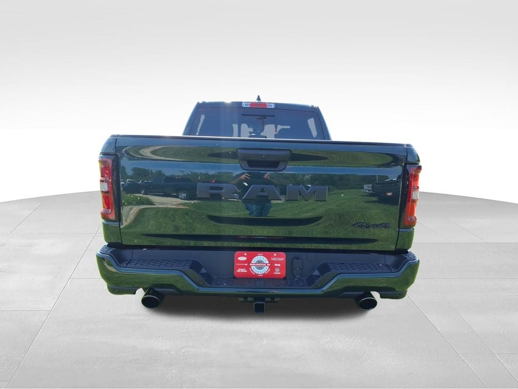 2026 RAM Ram 1500 RAM 1500 EXPRESS CREW CAB 4X4 5'7' BOX