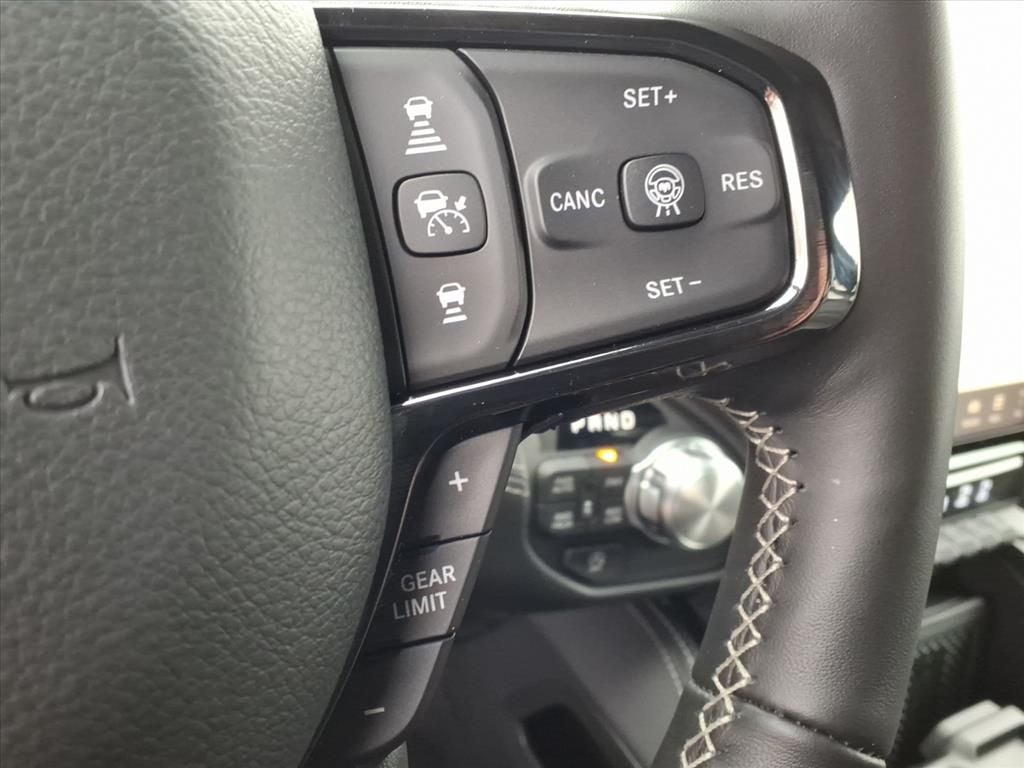 2026 RAM Ram 1500 RAM 1500 LIMITED CREW CAB 4X4 5'7' BOX