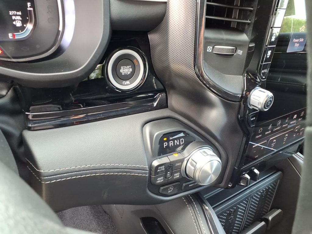 2026 RAM 1500 RAM 1500 LIMITED CREW CAB 4X4 5'7' BOX