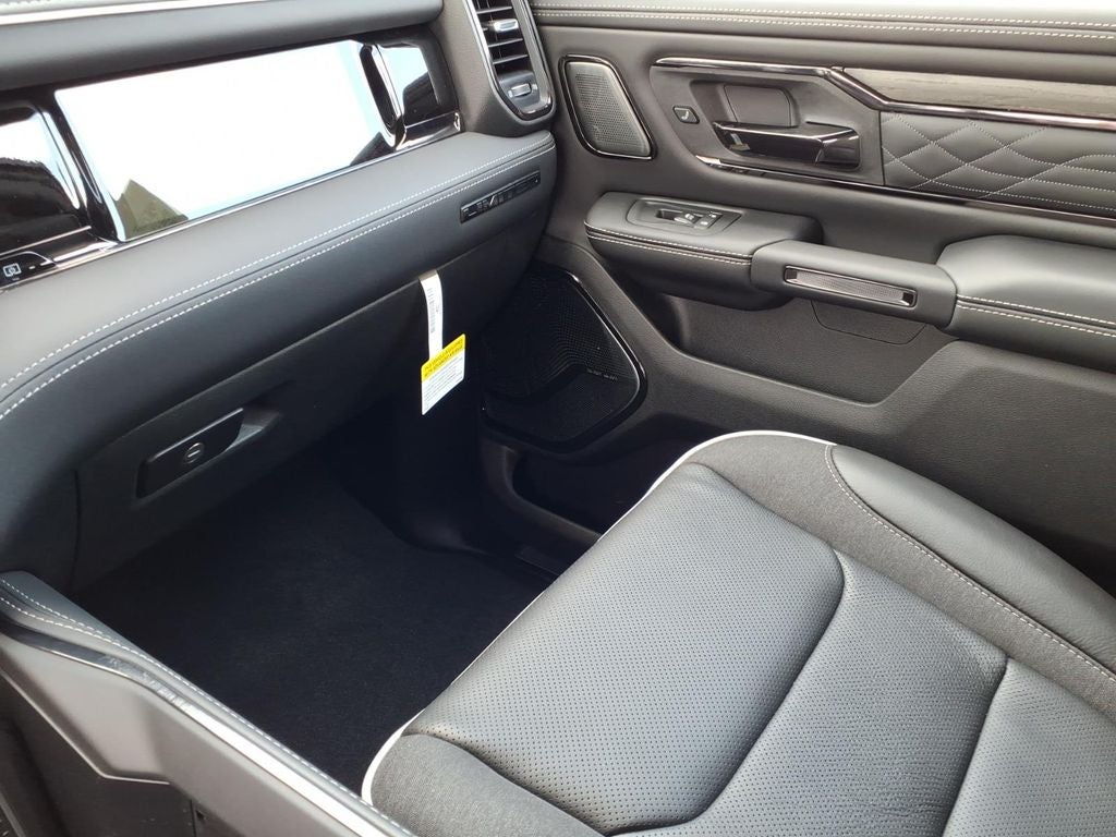 2026 RAM 1500 RAM 1500 LIMITED CREW CAB 4X4 5'7' BOX