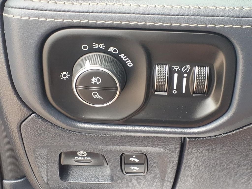 2019 RAM Ram 1500 Limited Crew Cab 4x4 5'7' Box