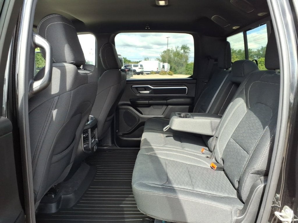 2025 RAM Ram 1500 Big Horn Crew Cab 4x4 6'4' Box