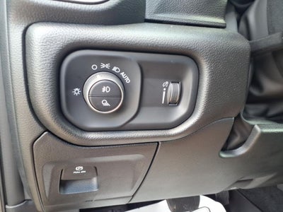 2026 RAM Ram 1500 RAM 1500 EXPRESS CREW CAB 4X4 6'4' BOX