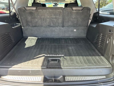 2018 Cadillac Escalade ESV Luxury