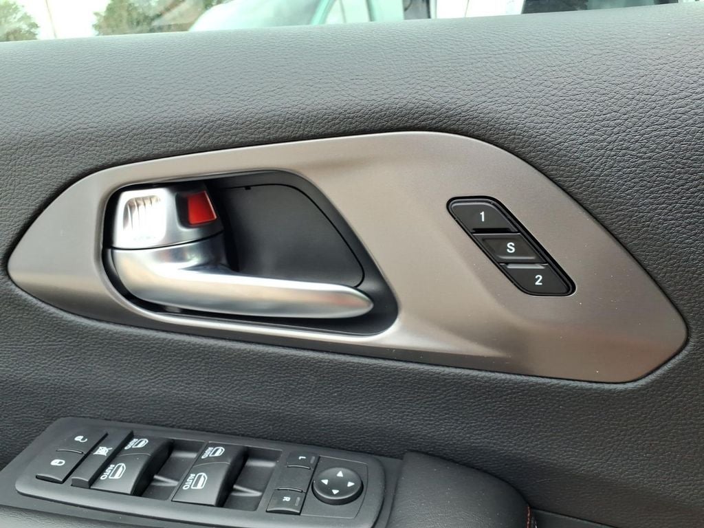 2027 Chrysler Pacifica PACIFICA SELECT