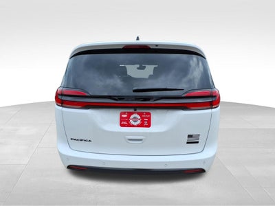 2027 Chrysler Pacifica PACIFICA SELECT