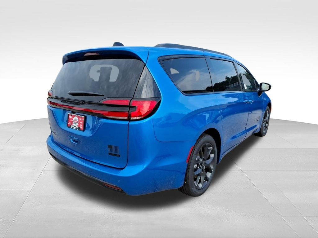 2027 Chrysler Pacifica PACIFICA SELECT