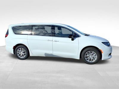 2026 Chrysler Voyager VOYAGER LX