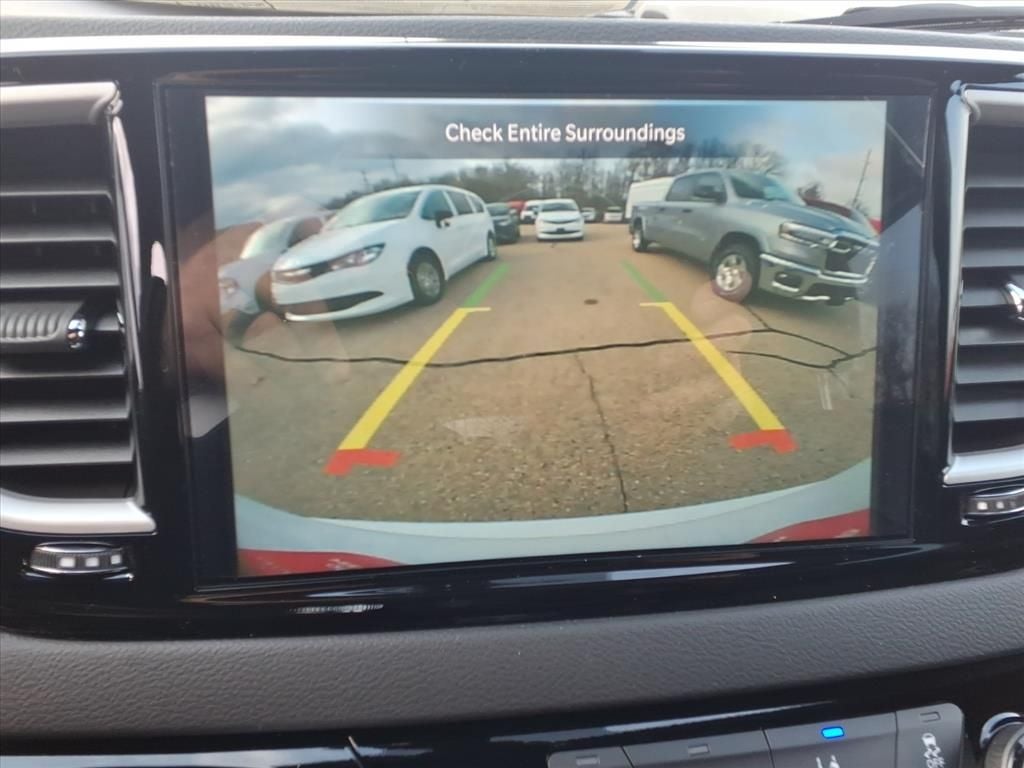 2026 Chrysler Voyager VOYAGER LX