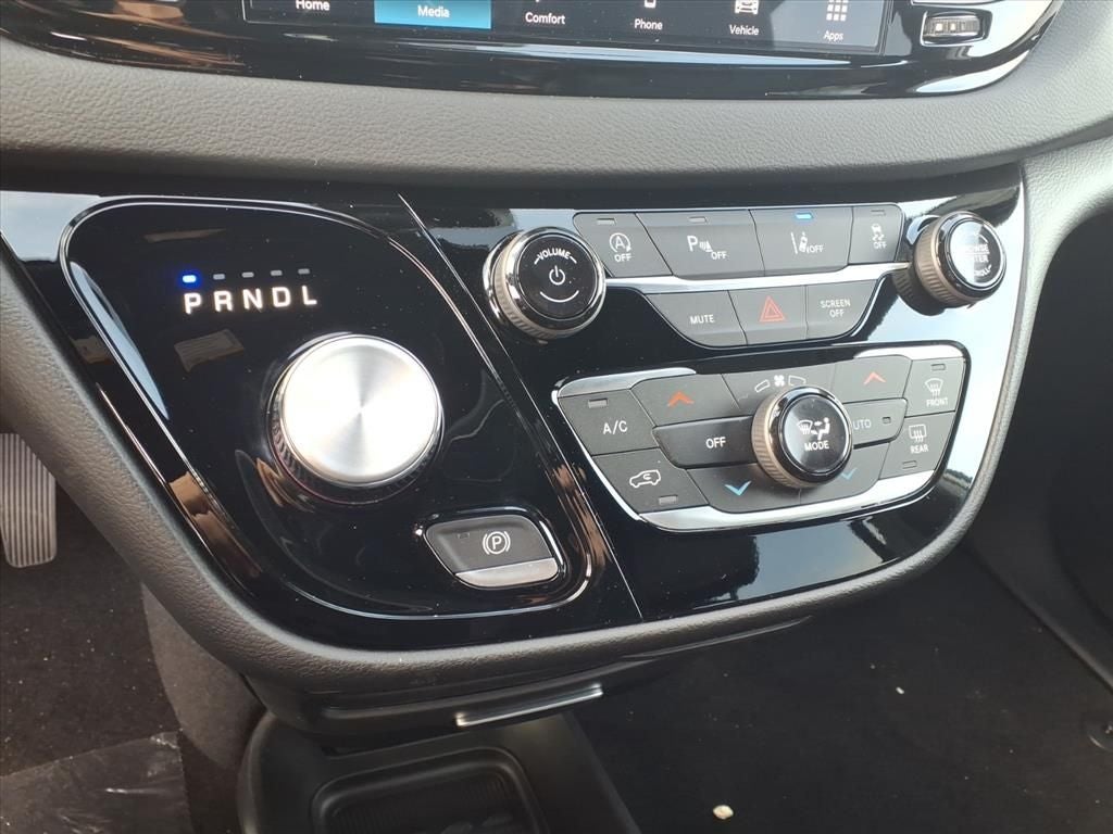 2026 Chrysler Voyager VOYAGER LX