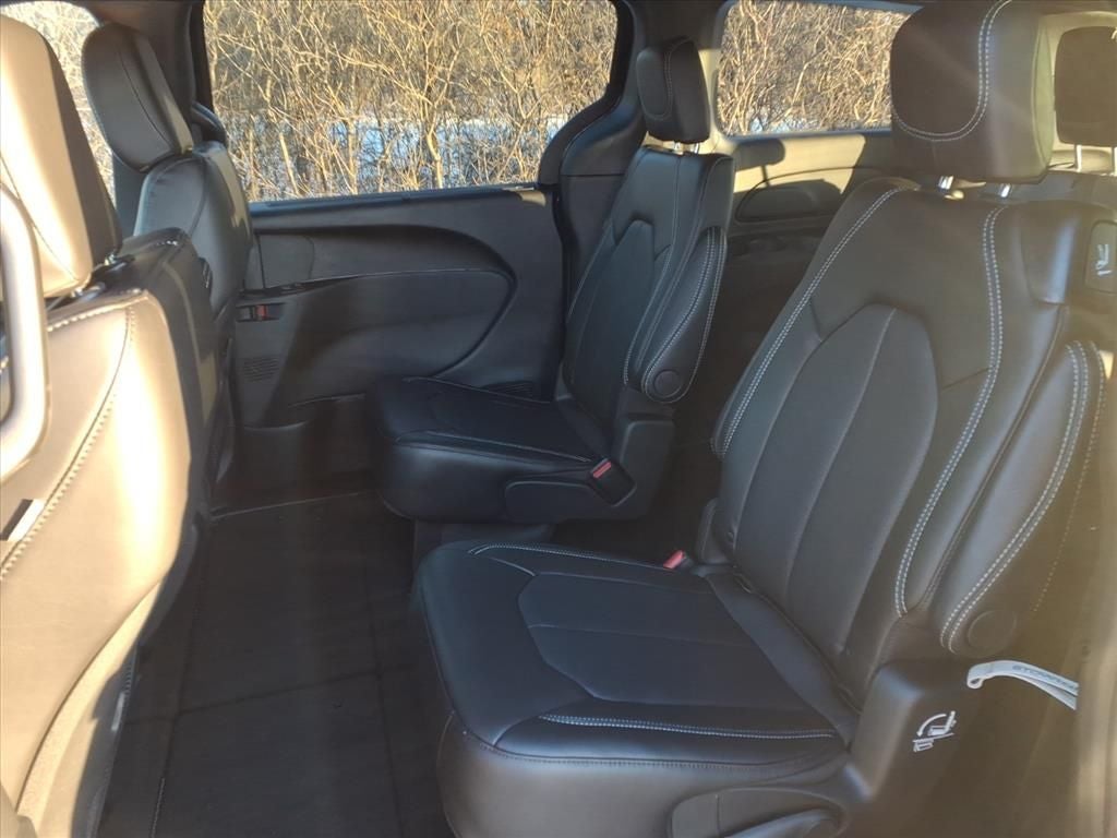 2026 Chrysler Voyager VOYAGER LX