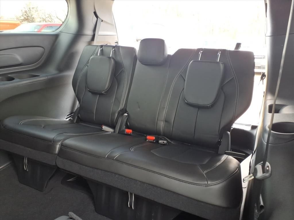 2026 Chrysler Voyager VOYAGER LX