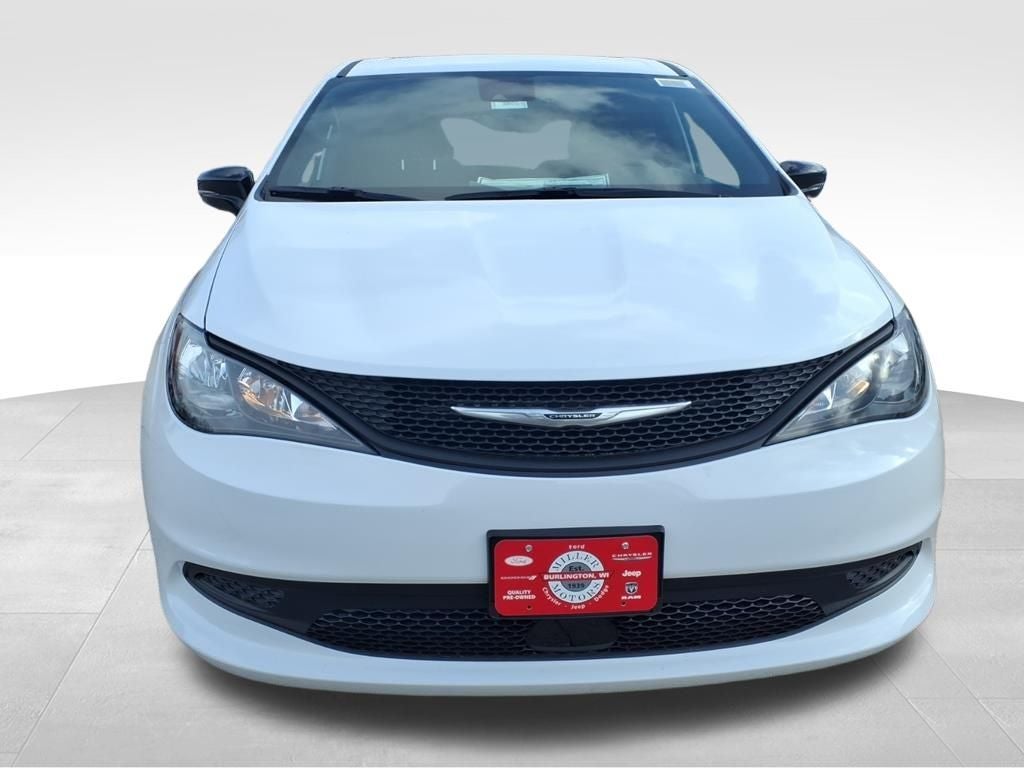 2026 Chrysler Voyager VOYAGER LX