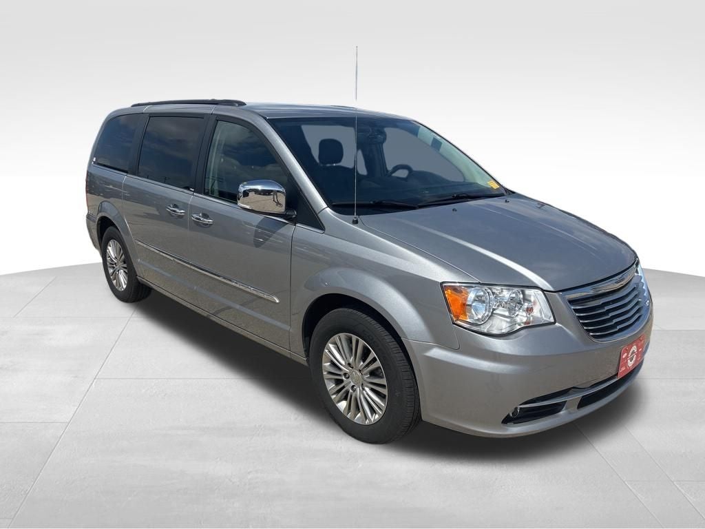 2013 Chrysler Town & Country Touring-L
