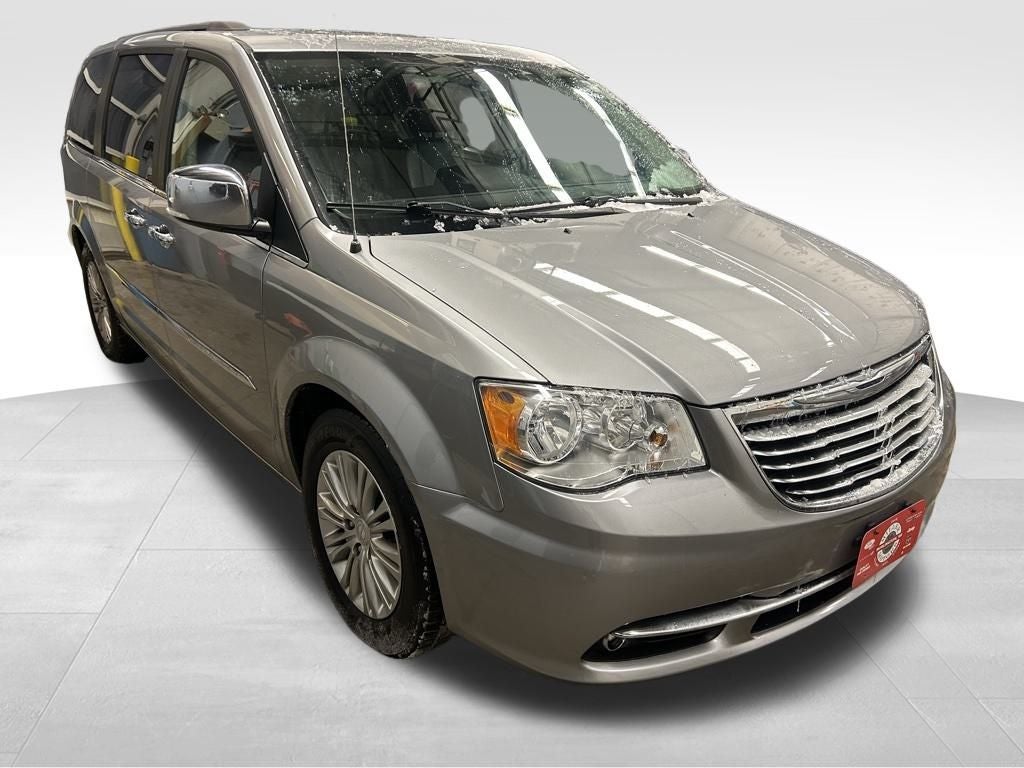 2016 Chrysler Town & Country Touring-L Anniversary Edition