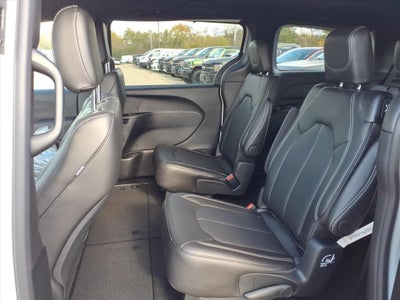 2026 Chrysler Voyager VOYAGER LX