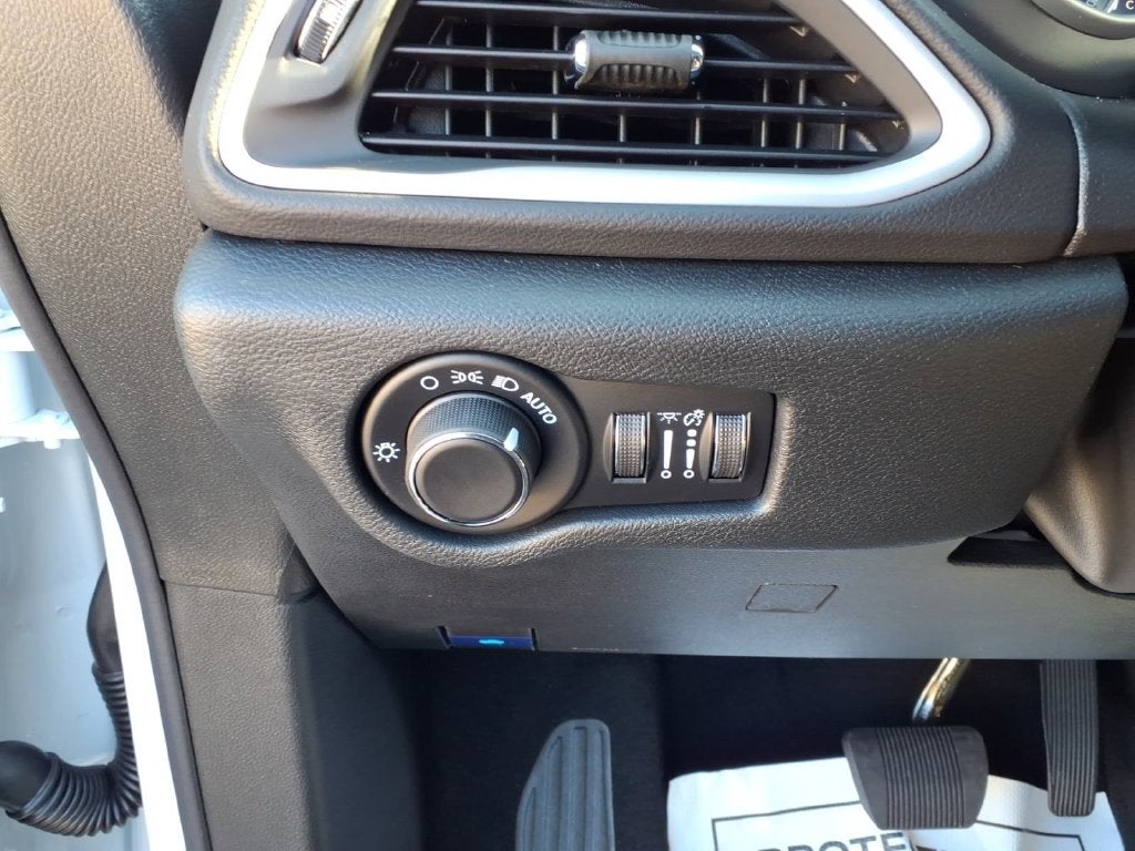2027 Chrysler Pacifica PACIFICA LX
