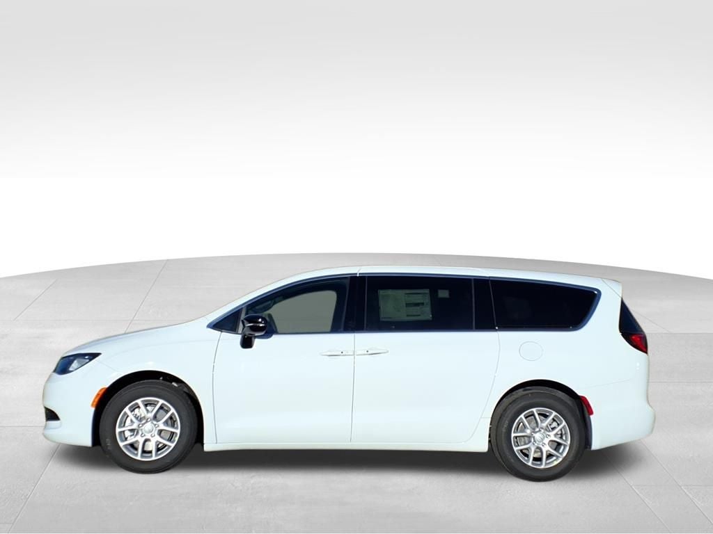 2026 Chrysler Voyager VOYAGER LX