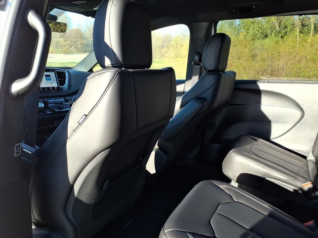 2026 Chrysler Voyager VOYAGER LX