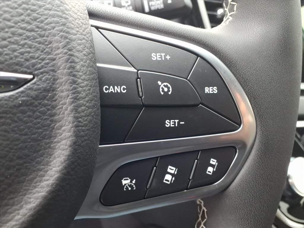 2026 Chrysler Voyager VOYAGER LX