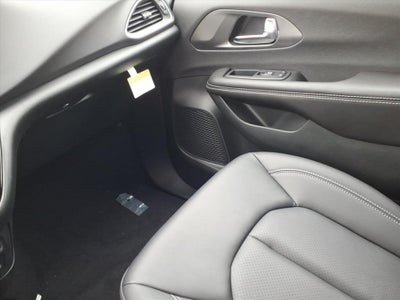 2026 Chrysler Voyager VOYAGER LX