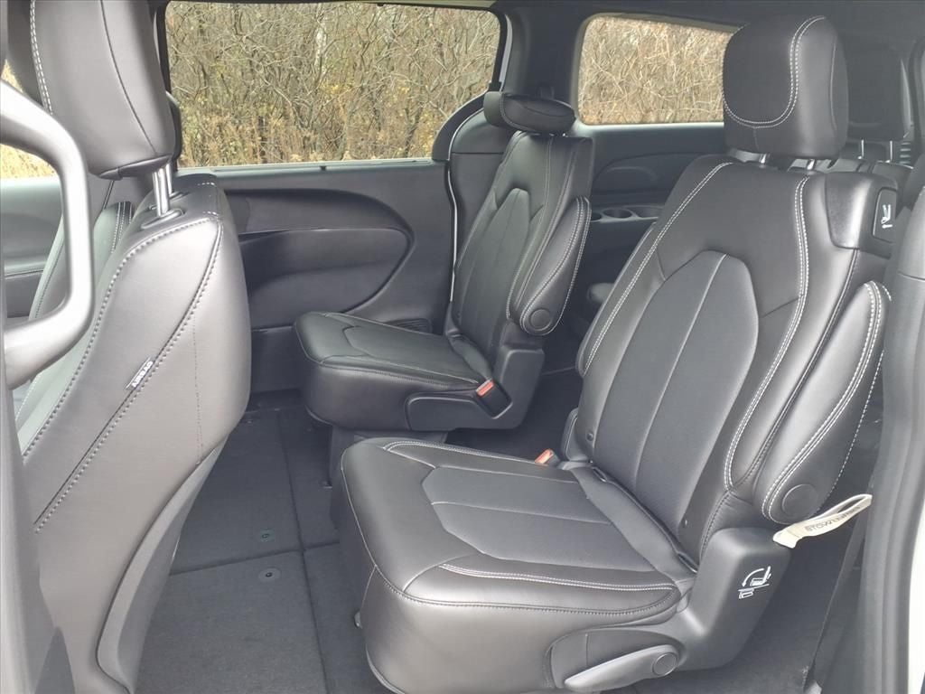 2026 Chrysler Voyager VOYAGER LX