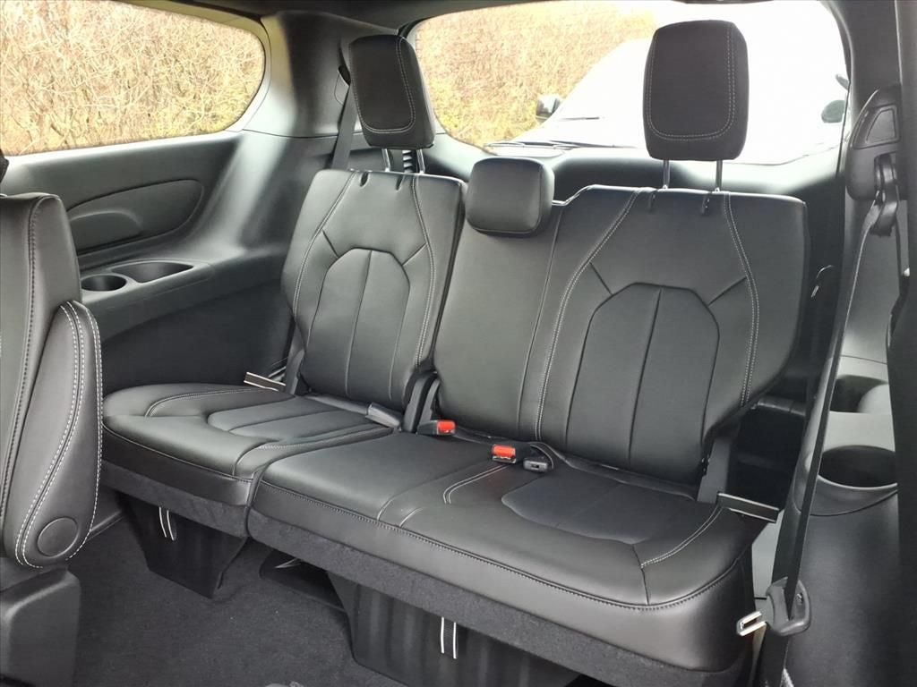 2026 Chrysler Voyager VOYAGER LX