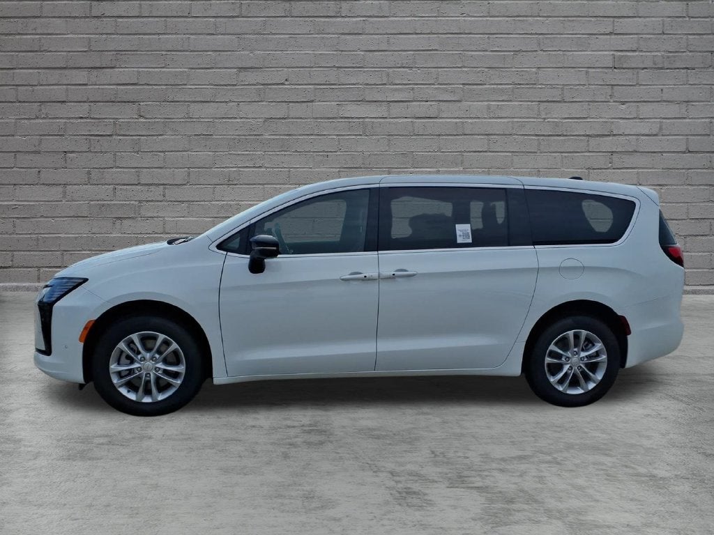 2027 Chrysler Pacifica PACIFICA SELECT AWD