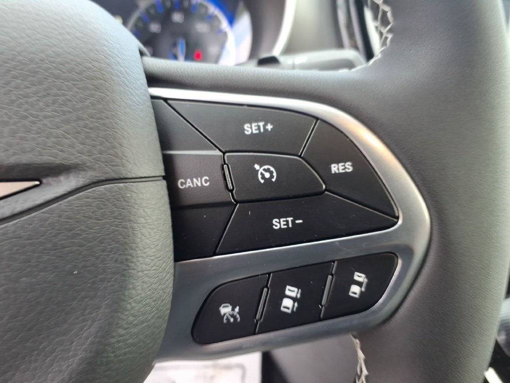 2027 Chrysler Pacifica PACIFICA SELECT AWD
