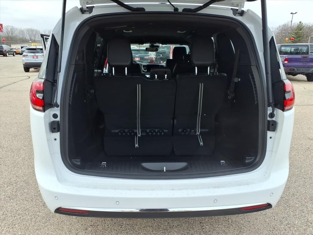 2026 Chrysler Pacifica PACIFICA SELECT AWD