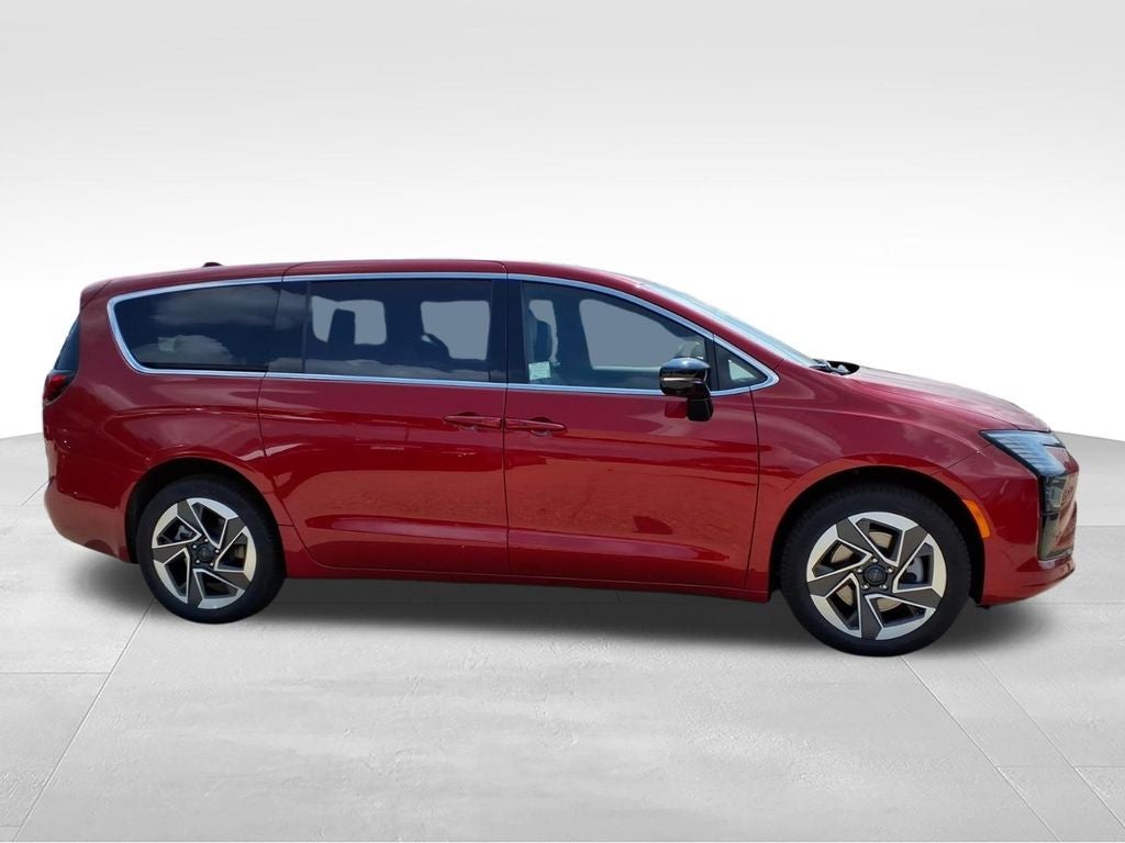 2027 Chrysler Pacifica Limited