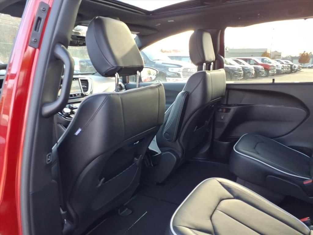 2026 Chrysler Pacifica PACIFICA LIMITED AWD